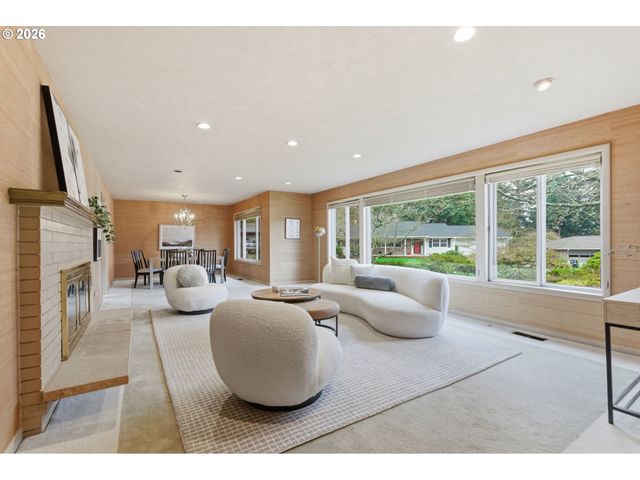 9145 Sw ALPINE Ter, Portland, OR 97225