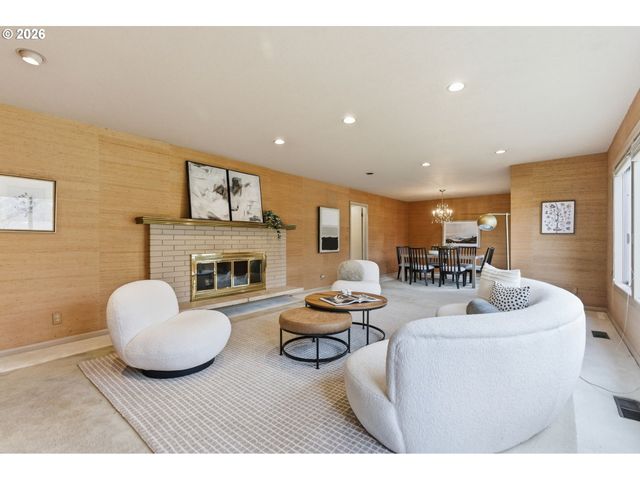 9145 Sw ALPINE Ter, Portland, OR 97225