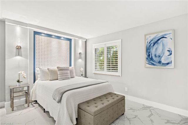 980 7th AVE S # 109, Naples, FL 34102