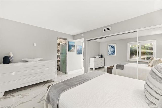 980 7th AVE S # 109, Naples, FL 34102