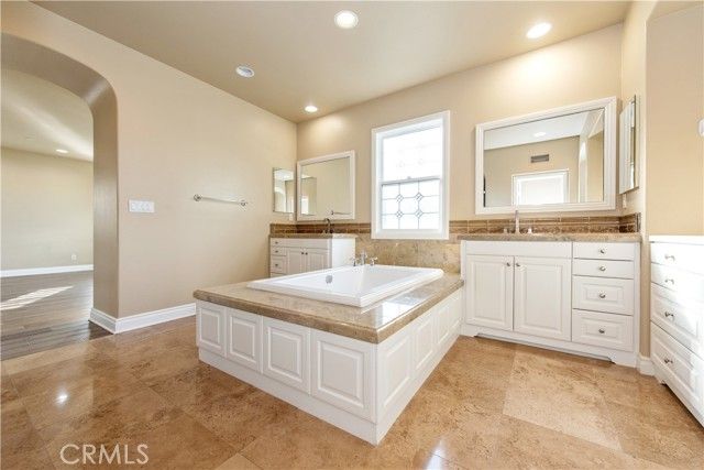 23 Breezes, Irvine, CA 92620