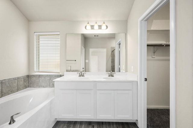 4507 Frontier Trail, Baytown, TX 77521