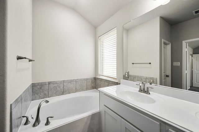 4507 Frontier Trail, Baytown, TX 77521