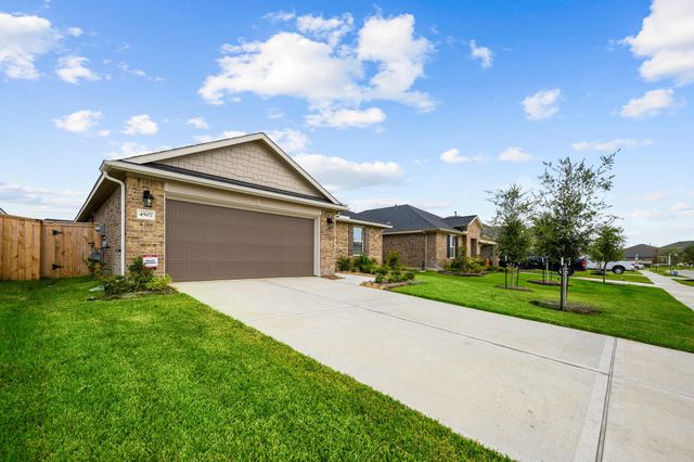 4507 Frontier Trail, Baytown, TX 77521