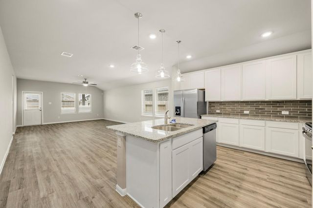 4507 Frontier Trail, Baytown, TX 77521