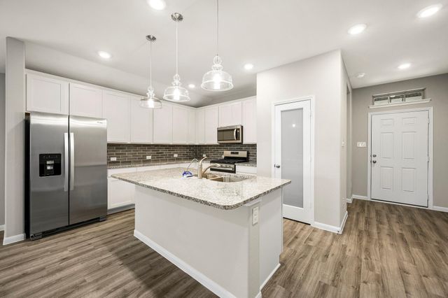 4507 Frontier Trail, Baytown, TX 77521