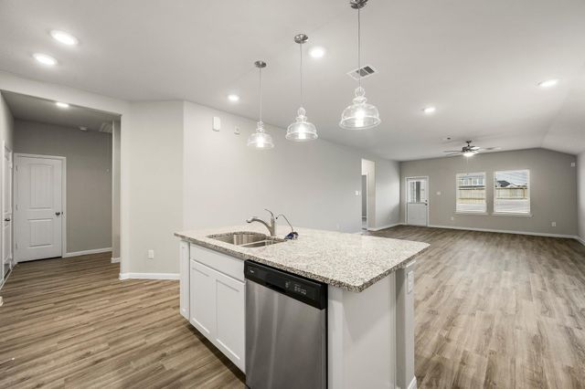 4507 Frontier Trail, Baytown, TX 77521