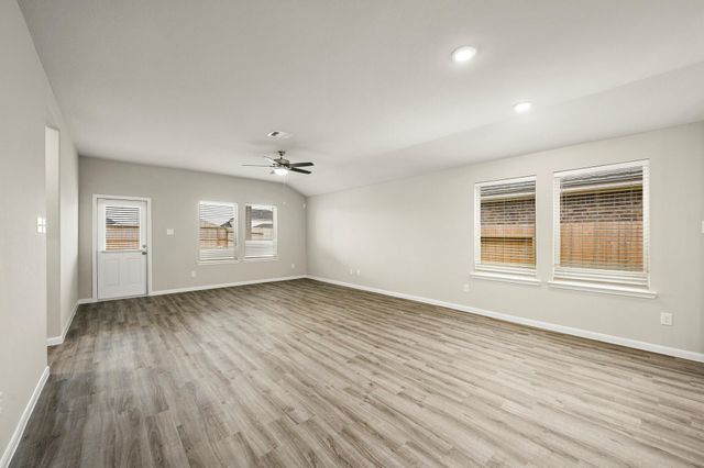 4507 Frontier Trail, Baytown, TX 77521