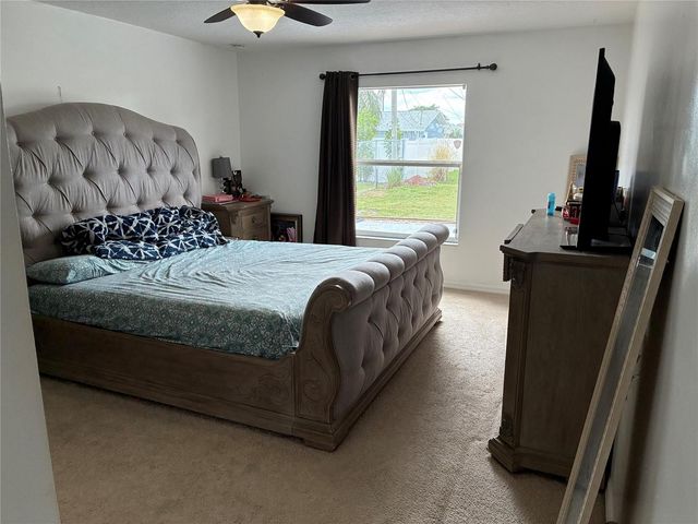602 SW Kenyoun Street, Port St. Lucie, FL 34983