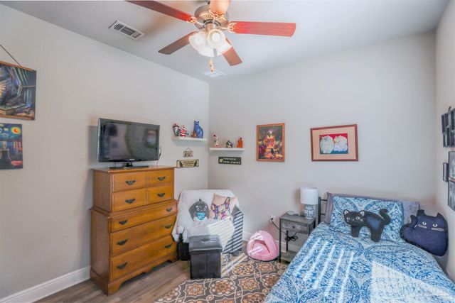 3879 Shady Grove Dr, Pace, FL 32571