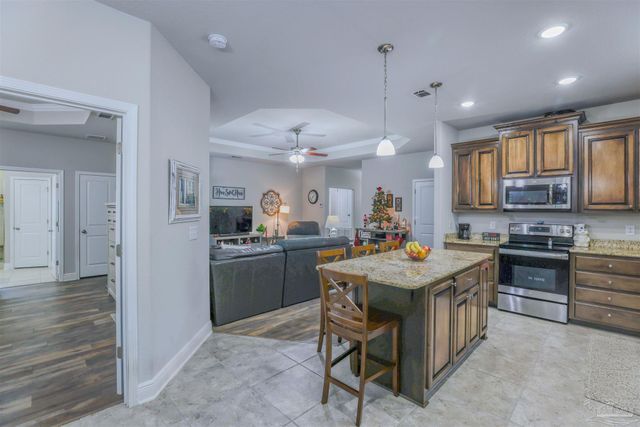 3879 Shady Grove Dr, Pace, FL 32571