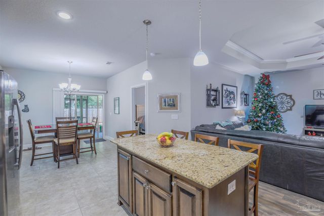 3879 Shady Grove Dr, Pace, FL 32571