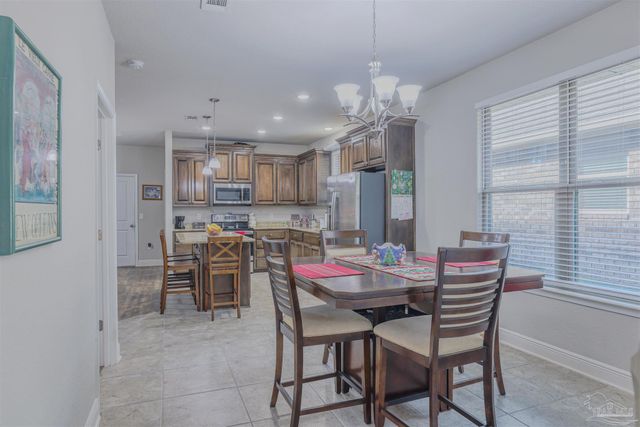 3879 Shady Grove Dr, Pace, FL 32571