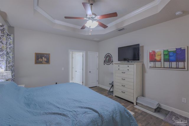 3879 Shady Grove Dr, Pace, FL 32571