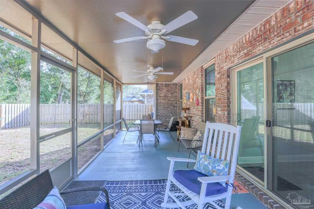 3879 Shady Grove Dr, Pace, FL 32571