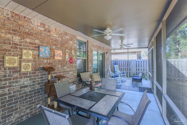 3879 Shady Grove Dr, Pace, FL 32571