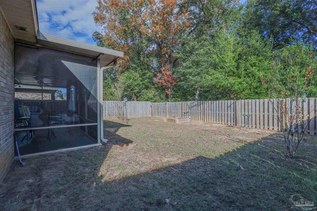 3879 Shady Grove Dr, Pace, FL 32571