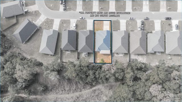 3879 Shady Grove Dr, Pace, FL 32571