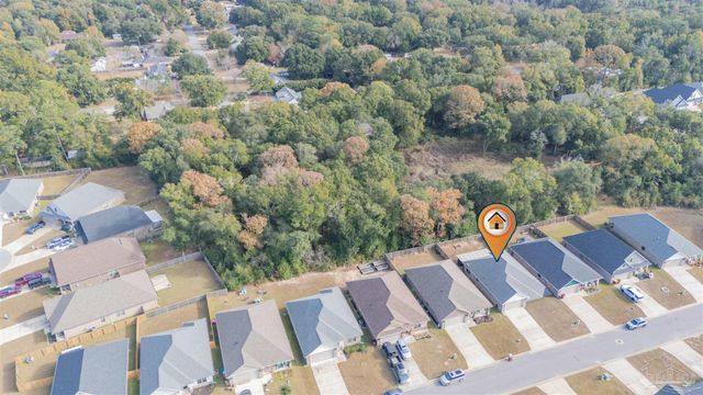 3879 Shady Grove Dr, Pace, FL 32571