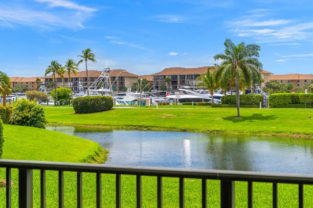 601 Seafarer Circle 104, Jupiter, FL 33477