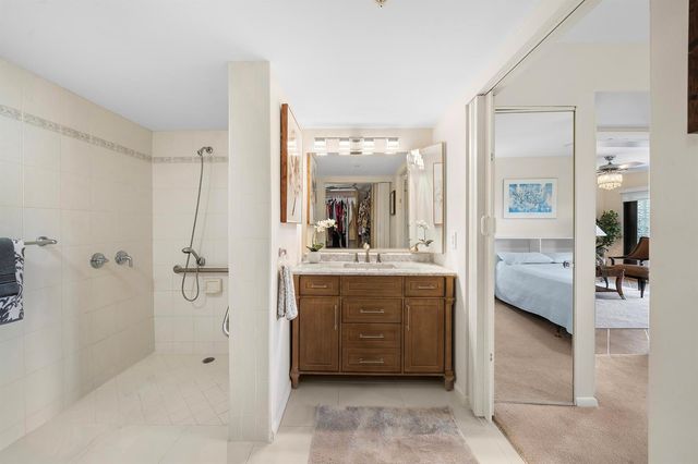 601 Seafarer Circle 104, Jupiter, FL 33477