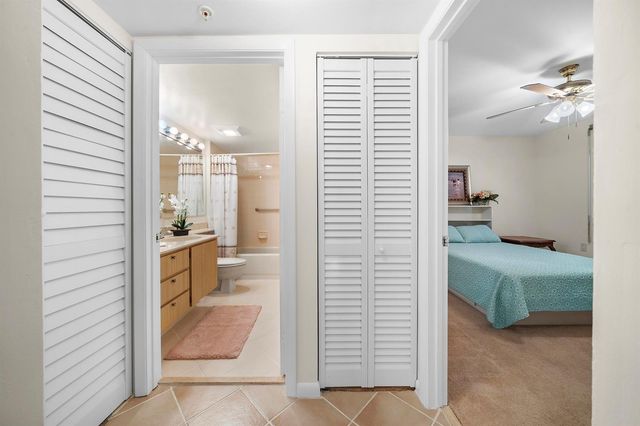 601 Seafarer Circle 104, Jupiter, FL 33477