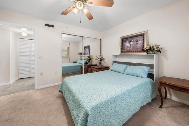 601 Seafarer Circle 104, Jupiter, FL 33477