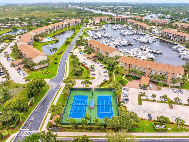 601 Seafarer Circle 104, Jupiter, FL 33477