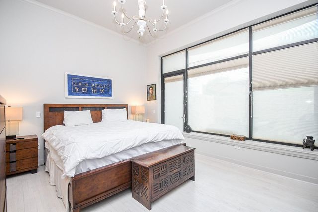 5005 Hidalgo Street 209, Houston, TX 77056