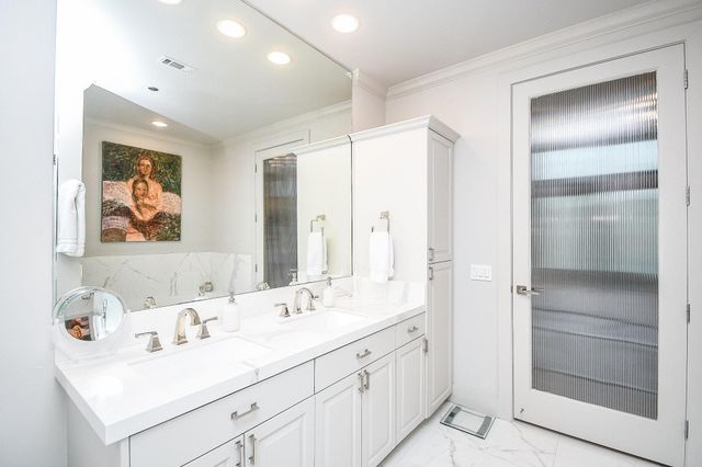 5005 Hidalgo Street 209, Houston, TX 77056