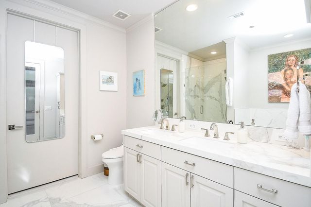 5005 Hidalgo Street 209, Houston, TX 77056