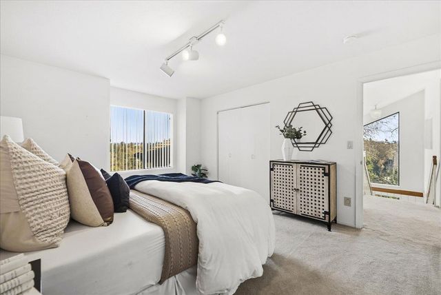 11110 Tanglewood Dr, Auburn, CA 95603