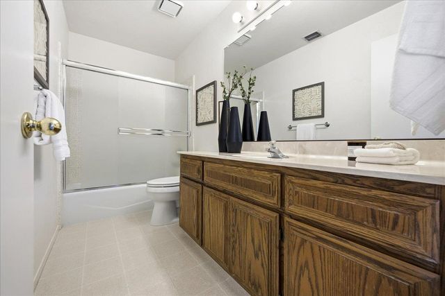 11110 Tanglewood Dr, Auburn, CA 95603