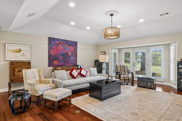 17 Christo Dr, Hilton Head Island, SC 29926