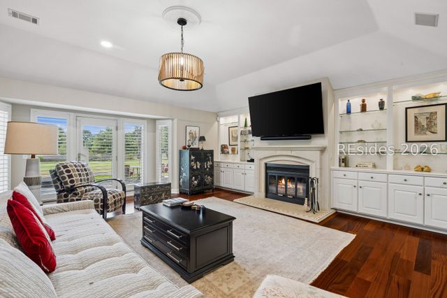 17 Christo Dr, Hilton Head Island, SC 29926