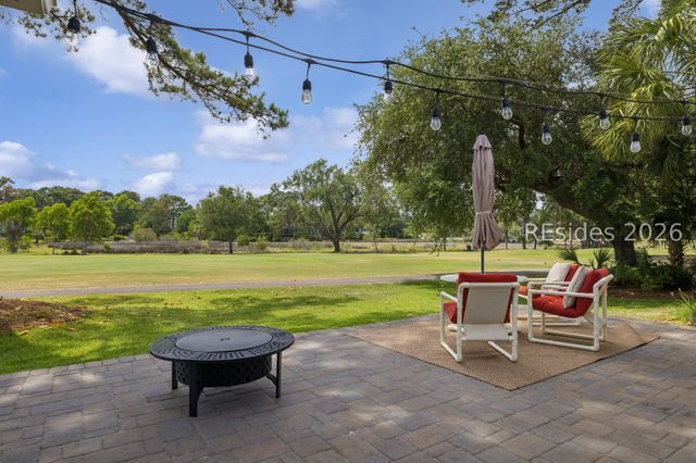 17 Christo Dr, Hilton Head Island, SC 29926