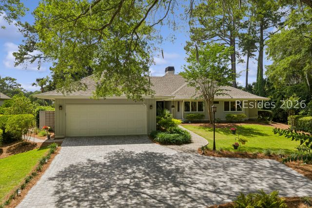 17 Christo Dr, Hilton Head Island, SC 29926