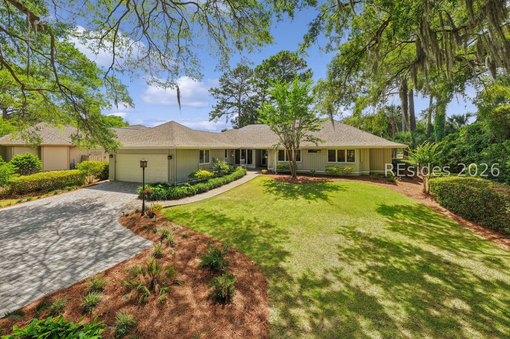 17 Christo Dr, Hilton Head Island, SC 29926