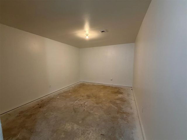 6505 N Cherokee Dr. Drive, Warr Acres, OK 73132