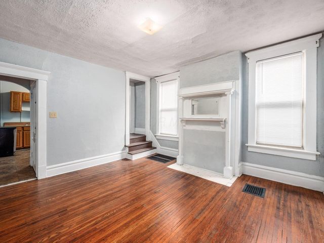 116-118 E Hudson Street, Columbus, OH 43202