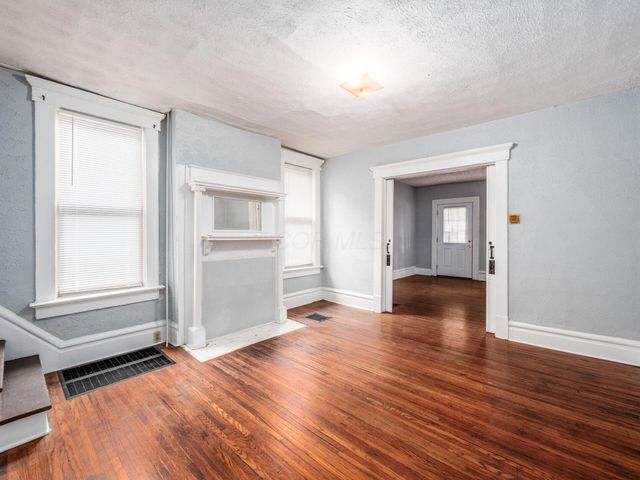 116-118 E Hudson Street, Columbus, OH 43202