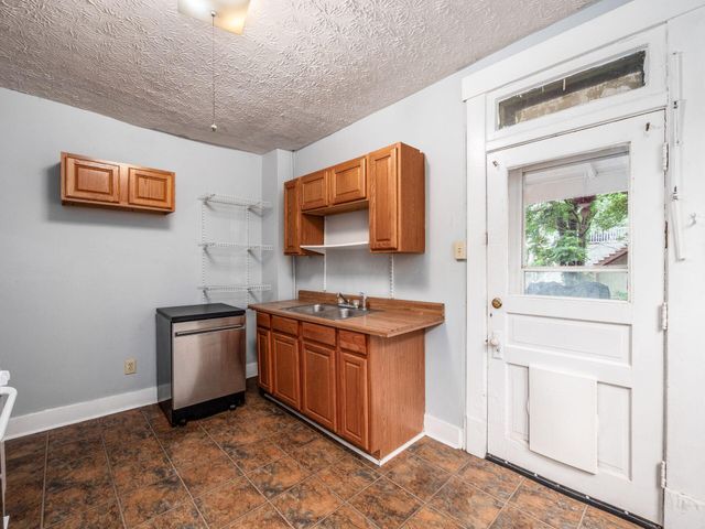 116-118 E Hudson Street, Columbus, OH 43202