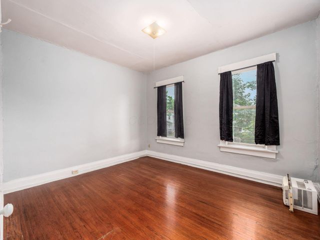 116-118 E Hudson Street, Columbus, OH 43202