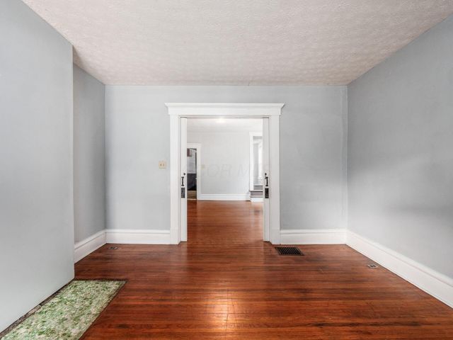 116-118 E Hudson Street, Columbus, OH 43202