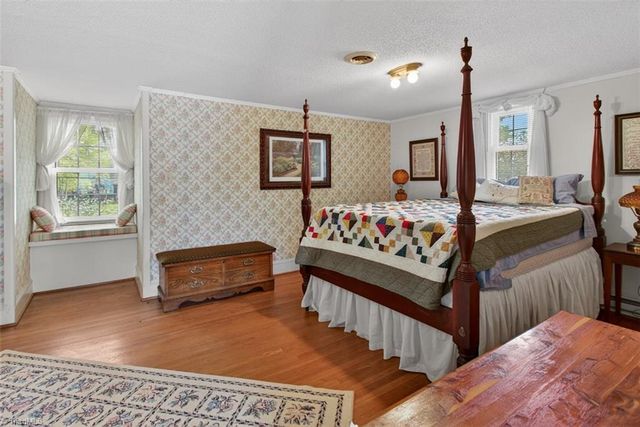 304 S Fayetteville Street, Liberty, NC 27298