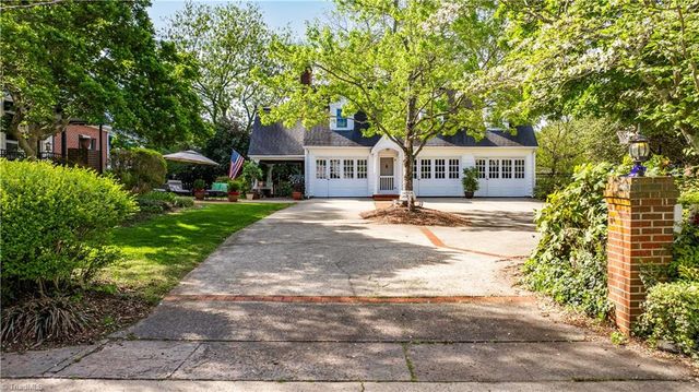 304 S Fayetteville Street, Liberty, NC 27298