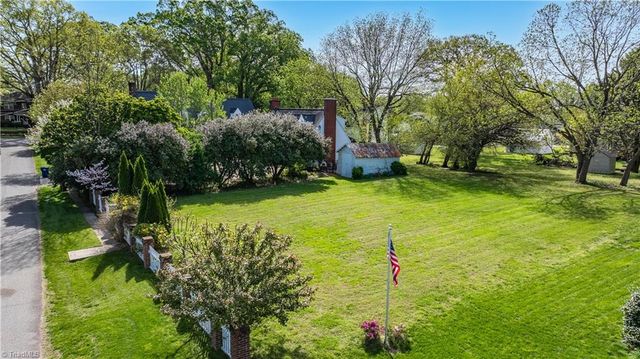 304 S Fayetteville Street, Liberty, NC 27298