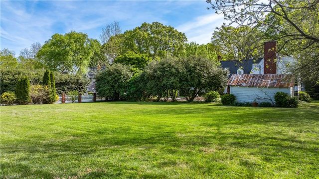 304 S Fayetteville Street, Liberty, NC 27298