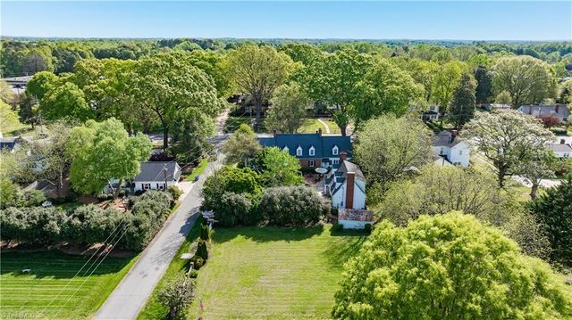 304 S Fayetteville Street, Liberty, NC 27298