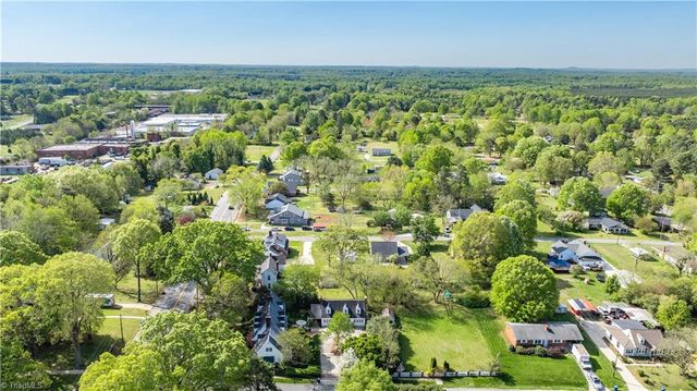 304 S Fayetteville Street, Liberty, NC 27298
